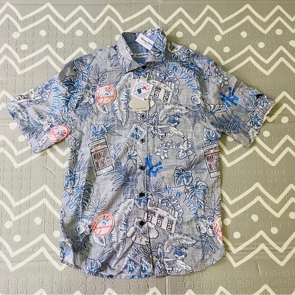 Other - Rare Tommy Bahama x Yankees Collab Hawaiian shirt jersey